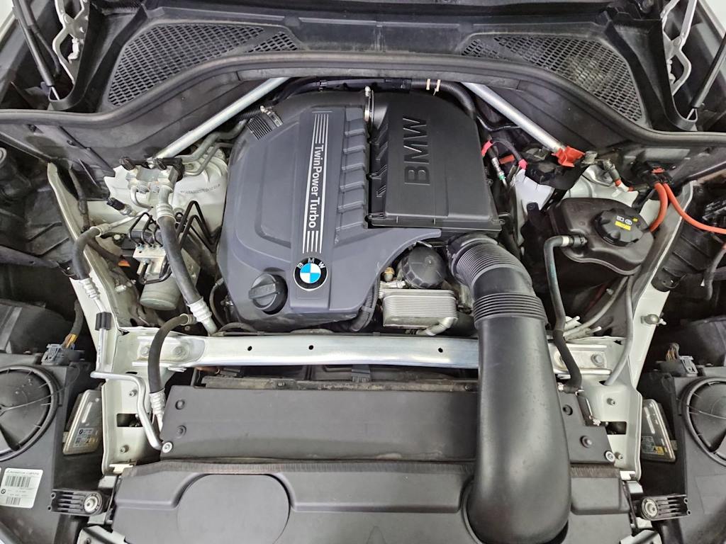 Thumbnail: 2014 BMW X5 - 9