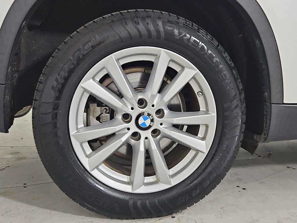 Thumbnail: 2014 BMW X5 - 8