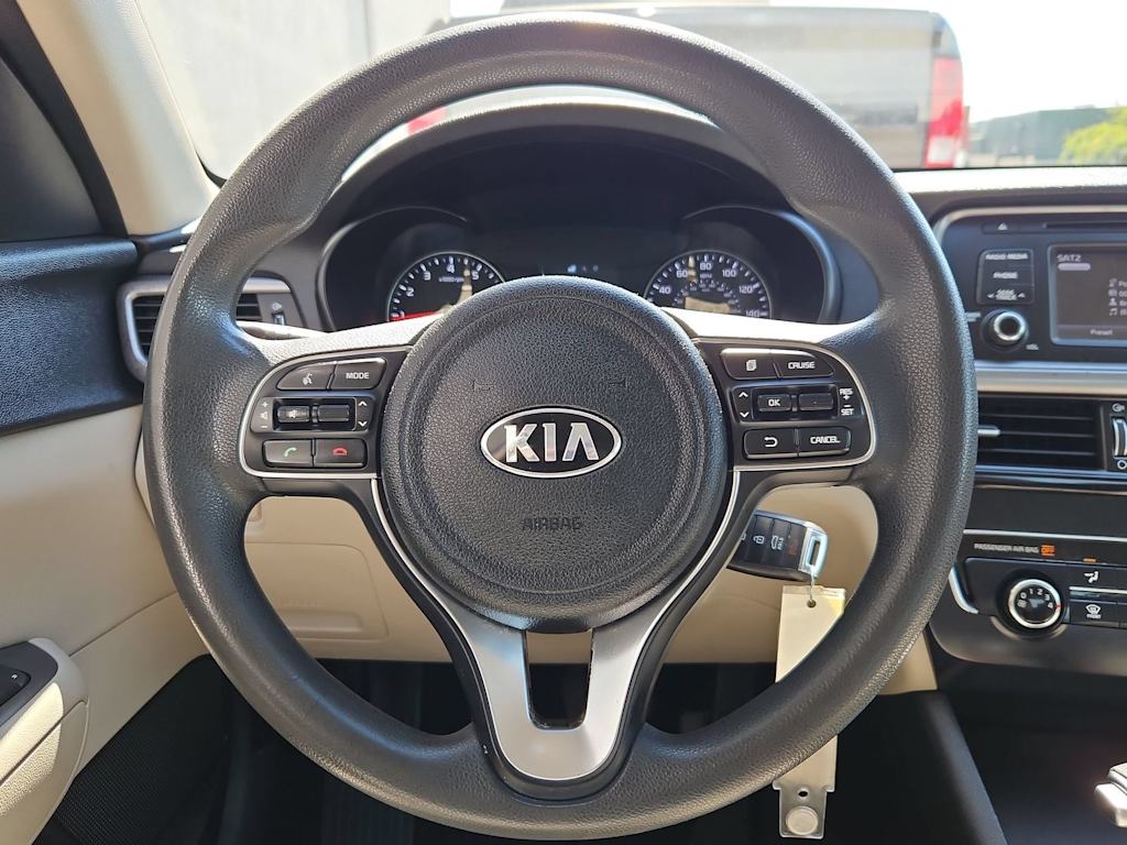 Thumbnail: 2016 Kia Optima - 14