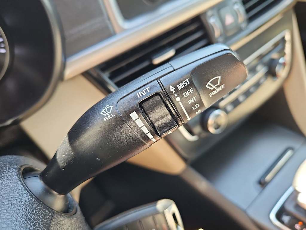 Thumbnail: 2016 Kia Optima - 31