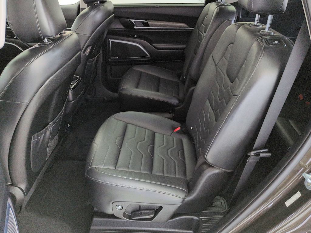 Thumbnail: 2021 Kia Telluride - 28