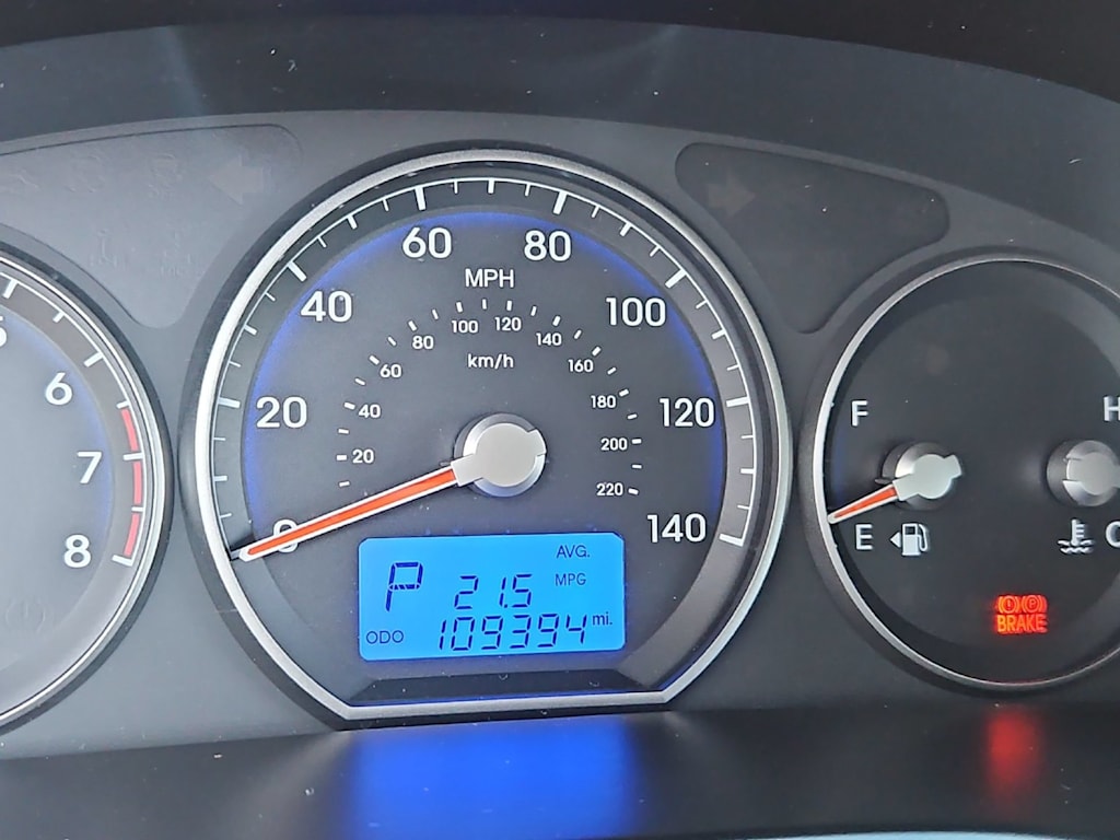 Thumbnail: 2011 Hyundai Santa Fe - 17