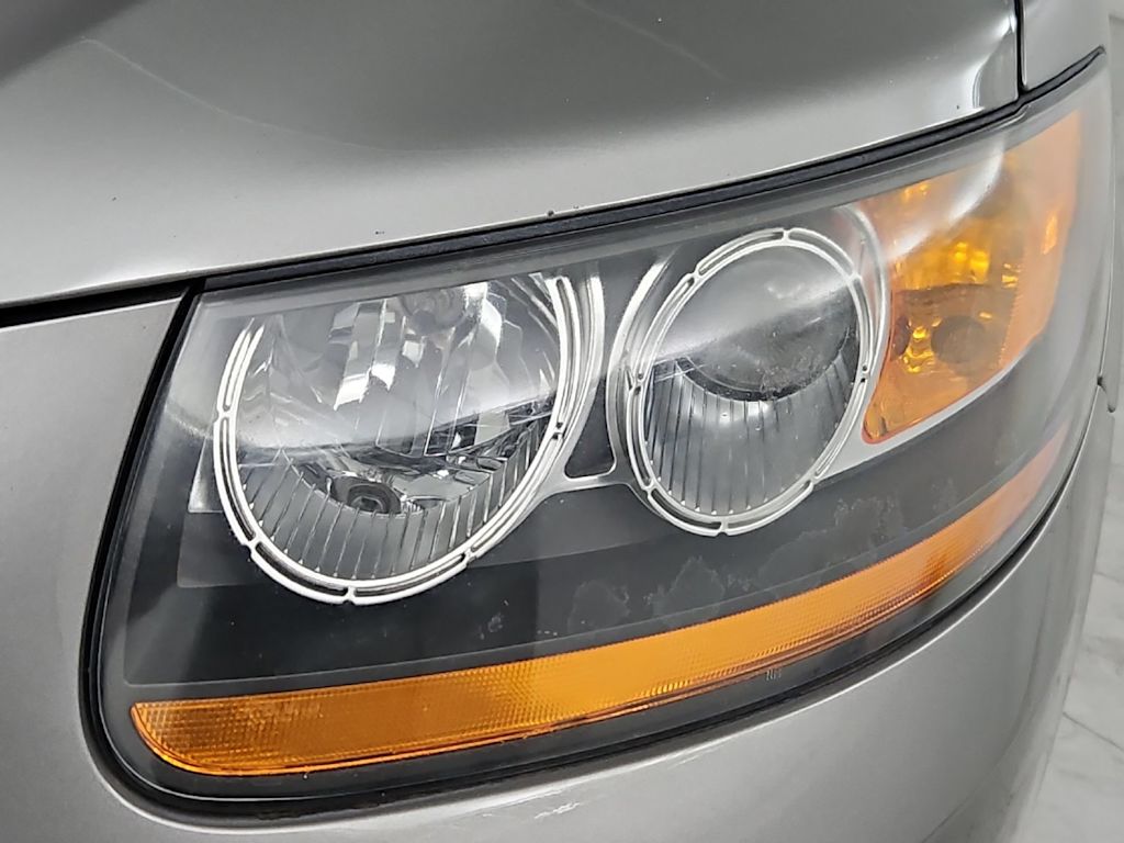 Thumbnail: 2011 Hyundai Santa Fe - 24