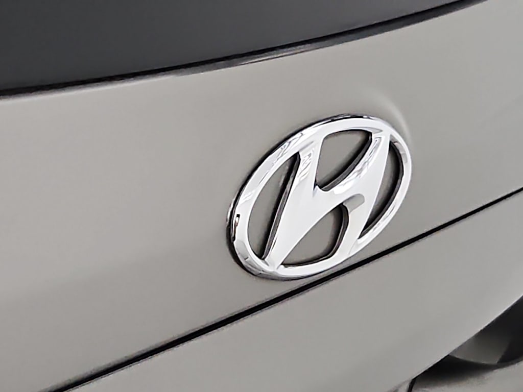 Thumbnail: 2011 Hyundai Santa Fe - 7