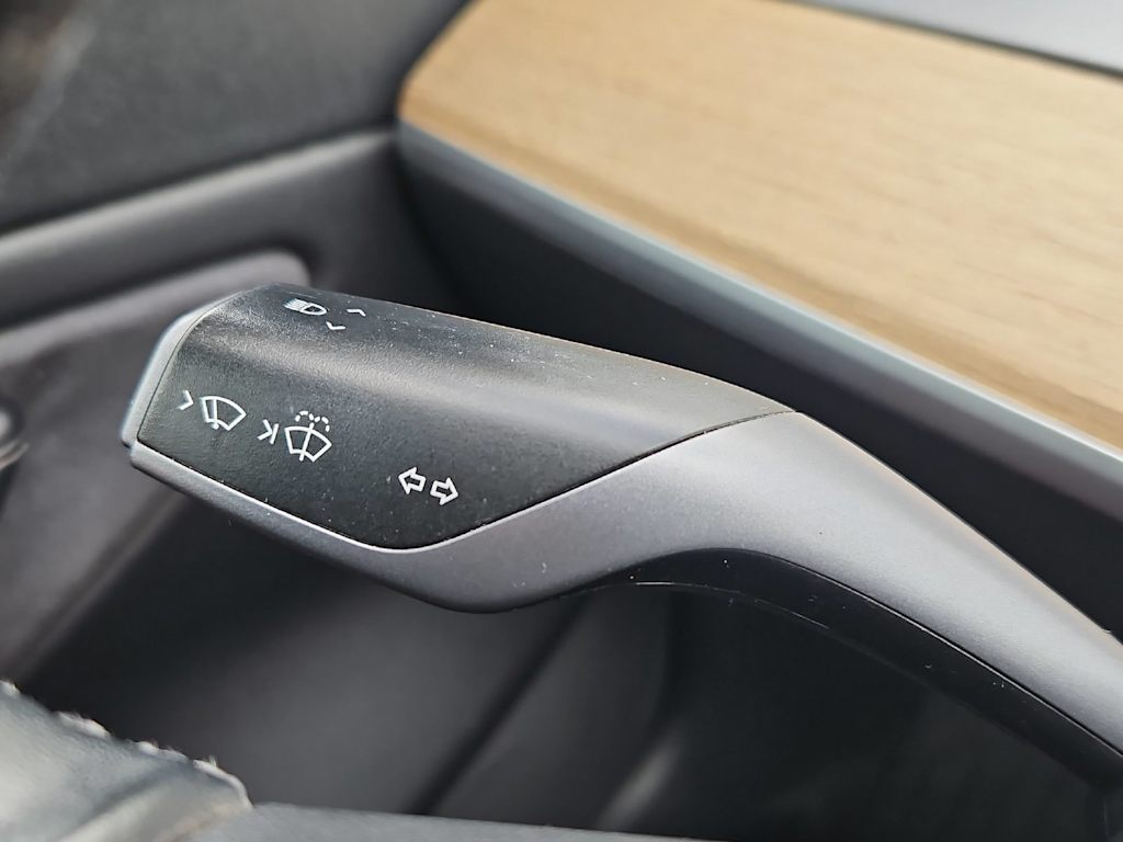 Thumbnail: 2018 Tesla Model 3 - 29
