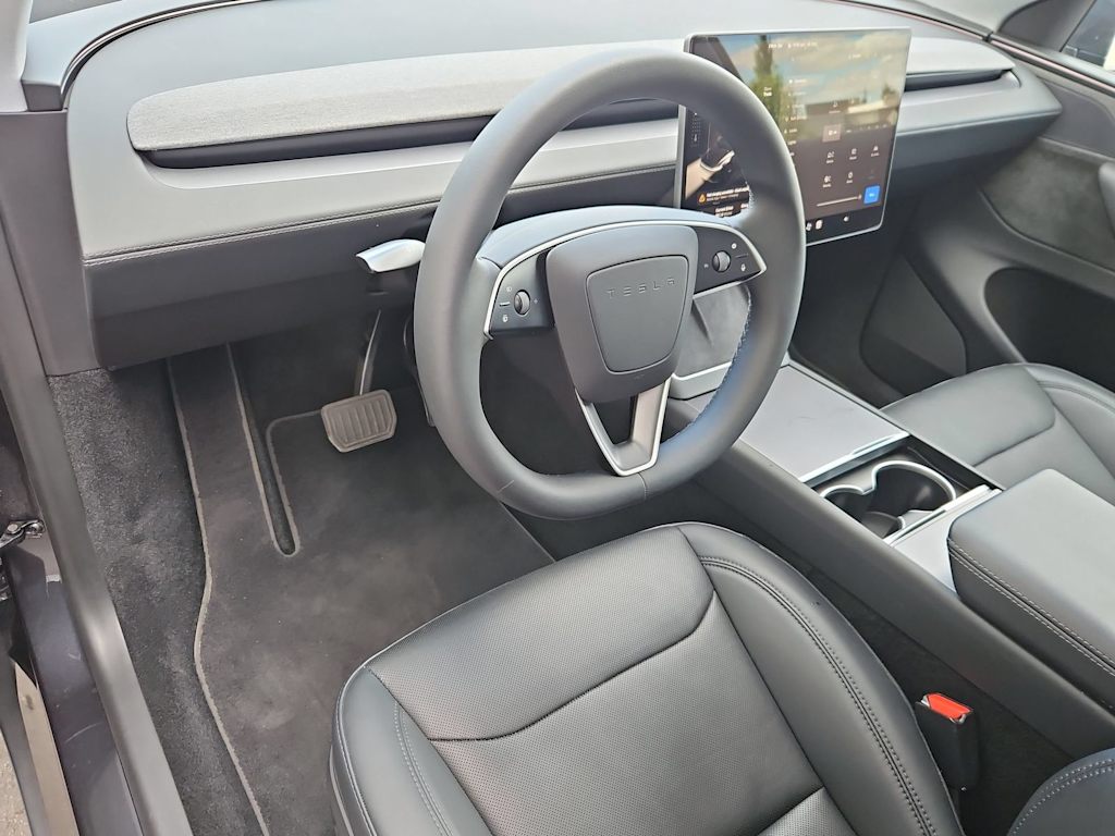 Thumbnail: 2026 Tesla Model Y - 2