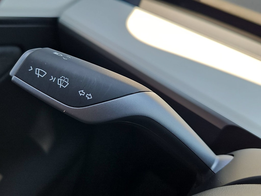 Thumbnail: 2025 Tesla Model Y - 31