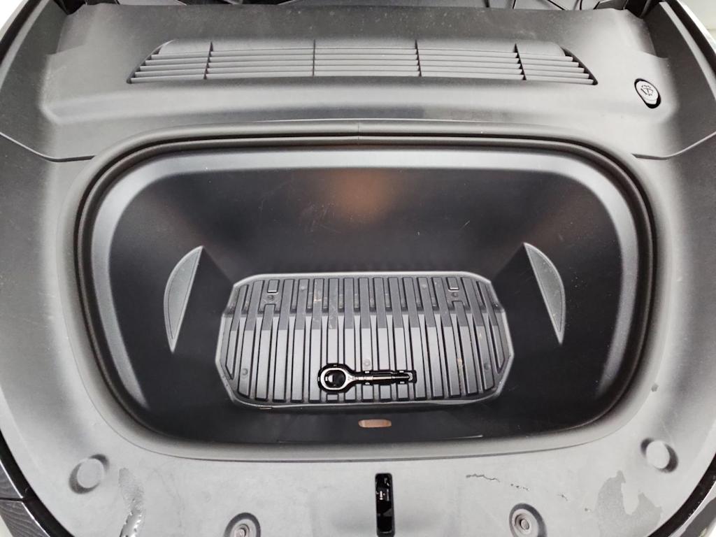 Thumbnail: 2025 Tesla Model Y - 25