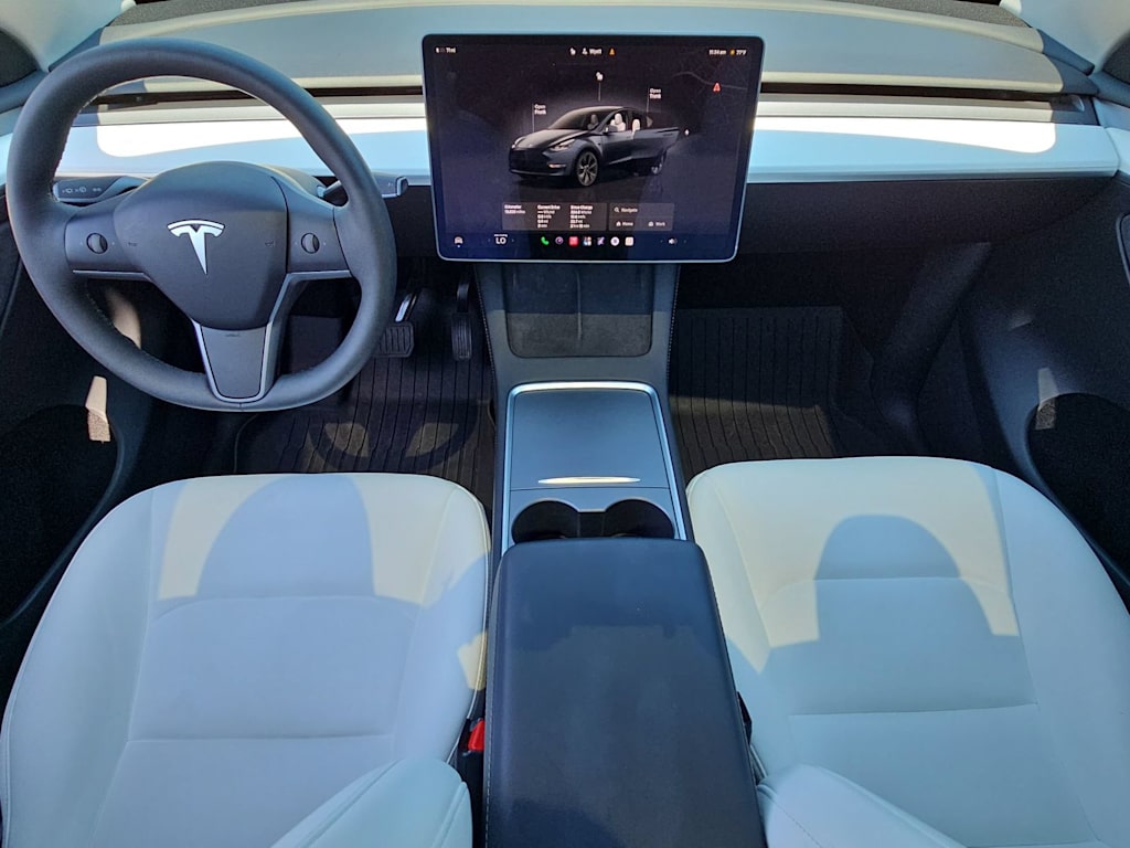 Thumbnail: 2025 Tesla Model Y - 9