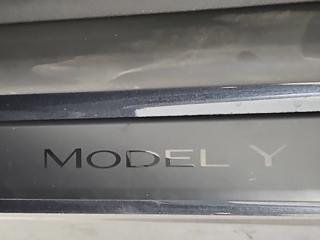 Thumbnail: 2025 Tesla Model Y - 24