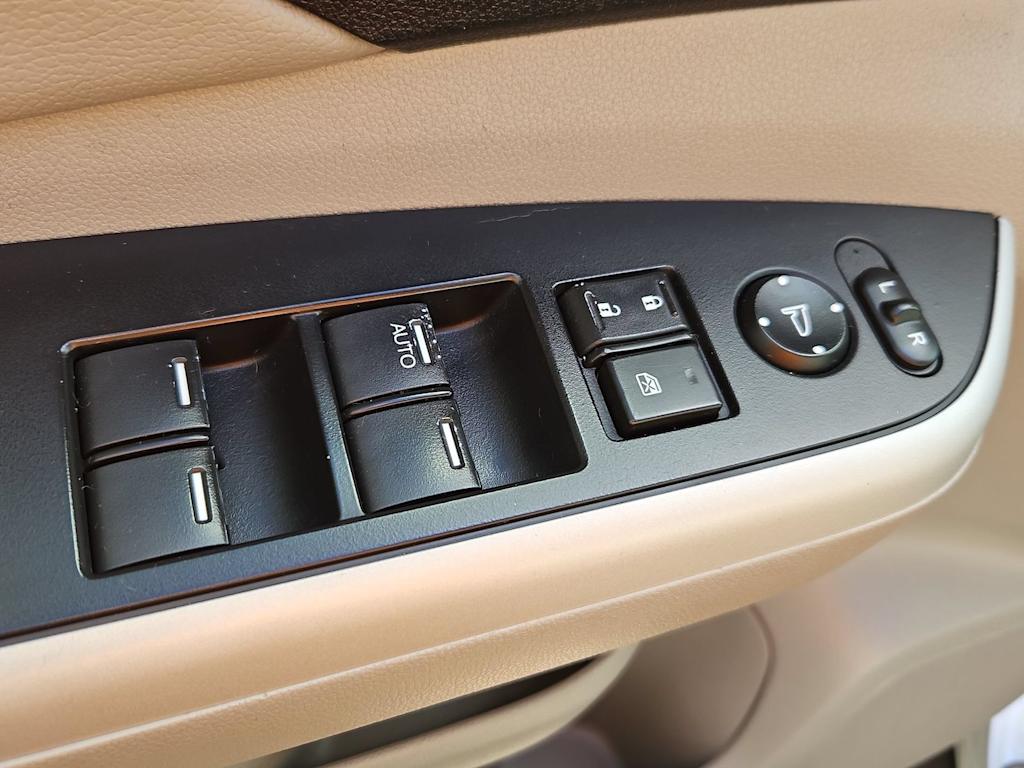 Thumbnail: 2012 Honda CR-V - 26