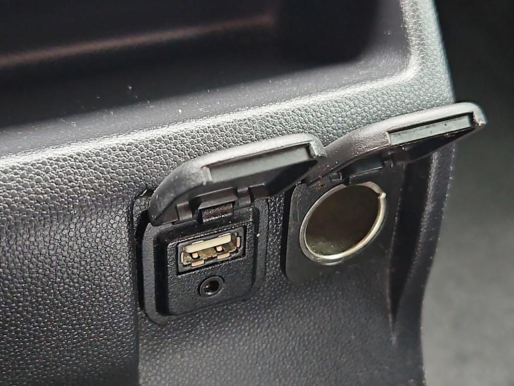 Thumbnail: 2014 Mazda Mazda5 - 32
