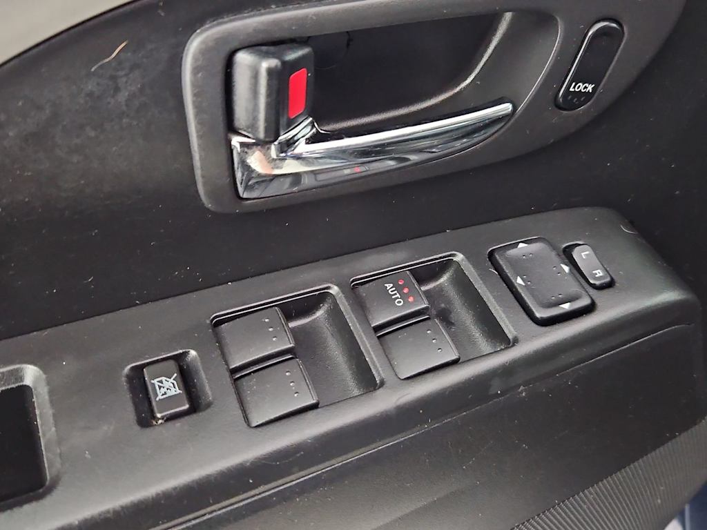 Thumbnail: 2014 Mazda Mazda5 - 25