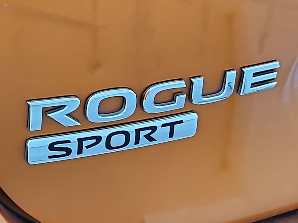 Thumbnail: 2022 Nissan Rogue Sport - 25