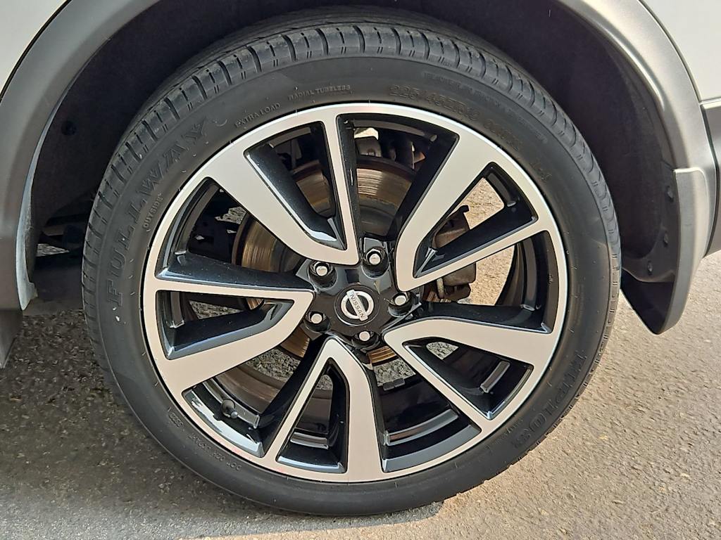 Thumbnail: 2017 Nissan Rogue Sport - 8