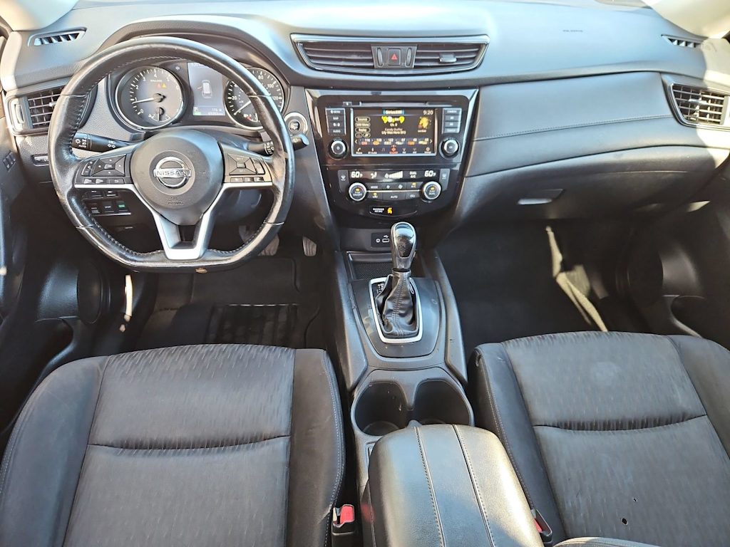 Thumbnail: 2018 Nissan Rogue - 10