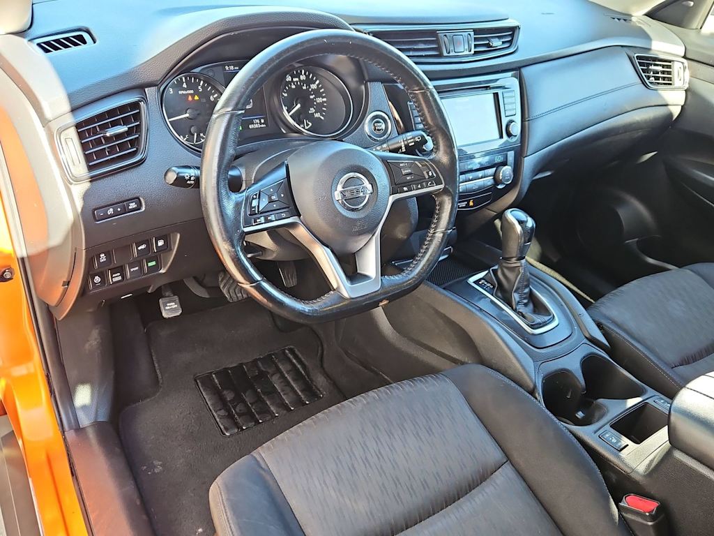 Thumbnail: 2018 Nissan Rogue - 2