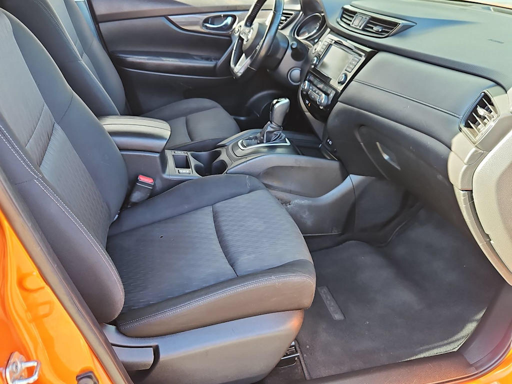 Thumbnail: 2018 Nissan Rogue - 12