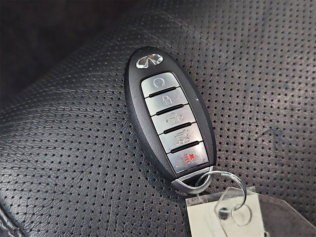 Thumbnail: 2019 INFINITI QX80 - 19