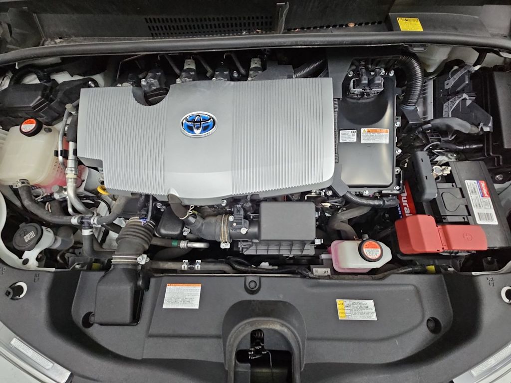 Thumbnail: 2016 Toyota Prius - 8