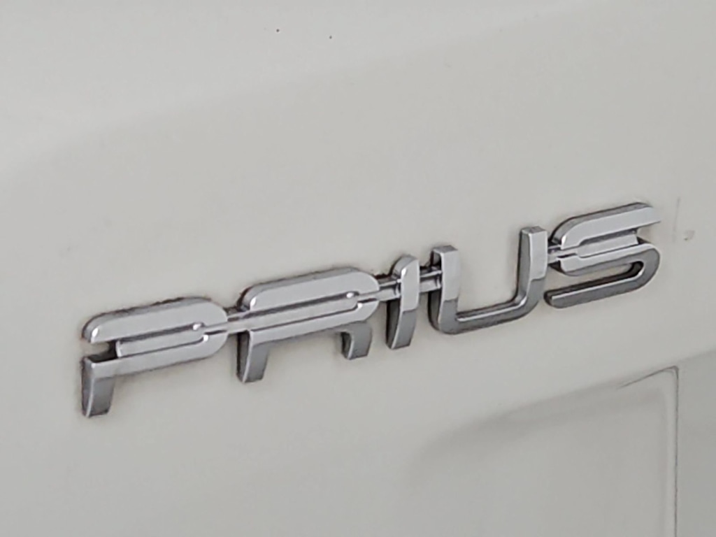 Thumbnail: 2016 Toyota Prius - 25