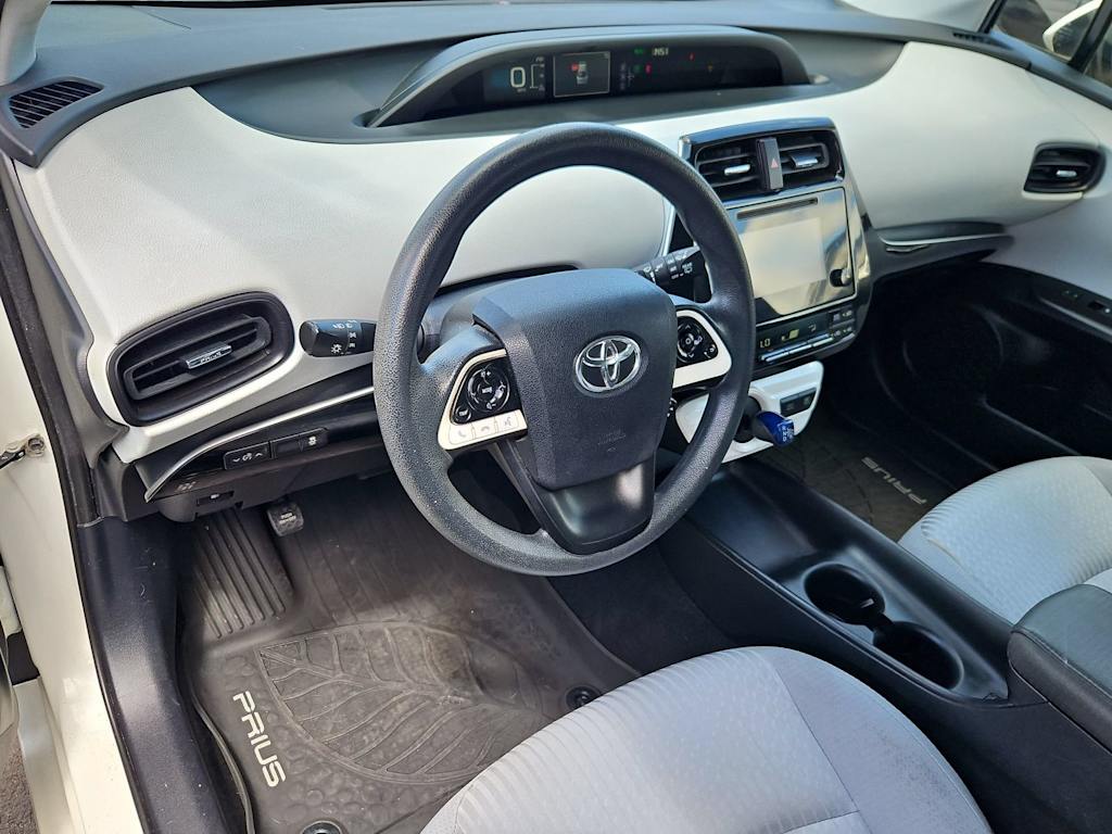Thumbnail: 2016 Toyota Prius - 2