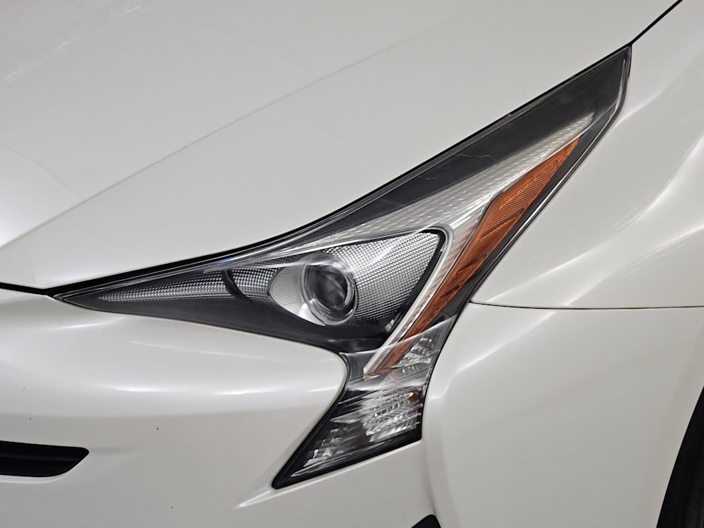 Thumbnail: 2016 Toyota Prius - 24