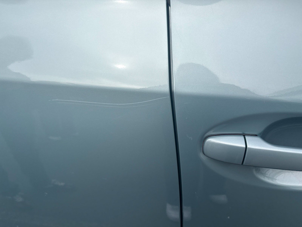 Thumbnail: 2017 Toyota Prius v - 14