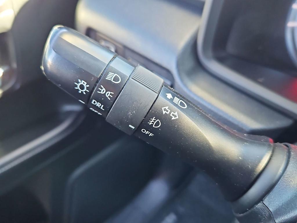 Thumbnail: 2018 Toyota 4Runner - 15