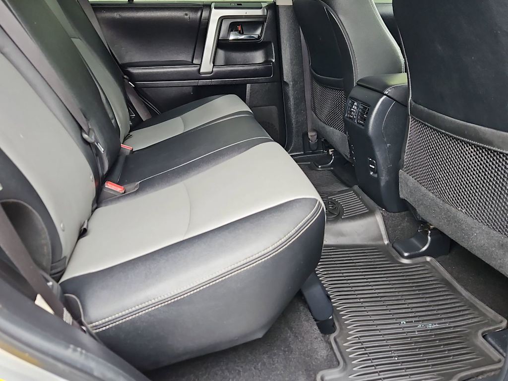 Thumbnail: 2019 Toyota 4Runner - 30