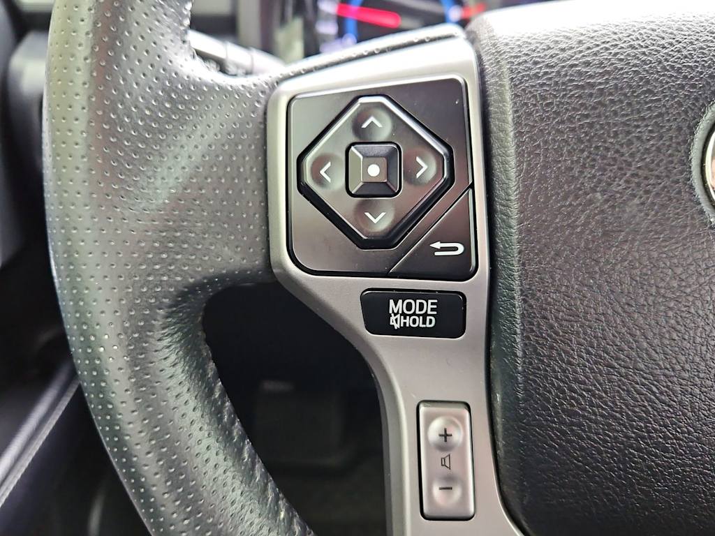 Thumbnail: 2019 Toyota 4Runner - 31