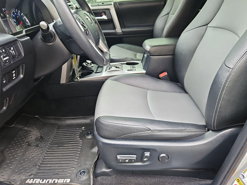 Thumbnail: 2019 Toyota 4Runner - 11