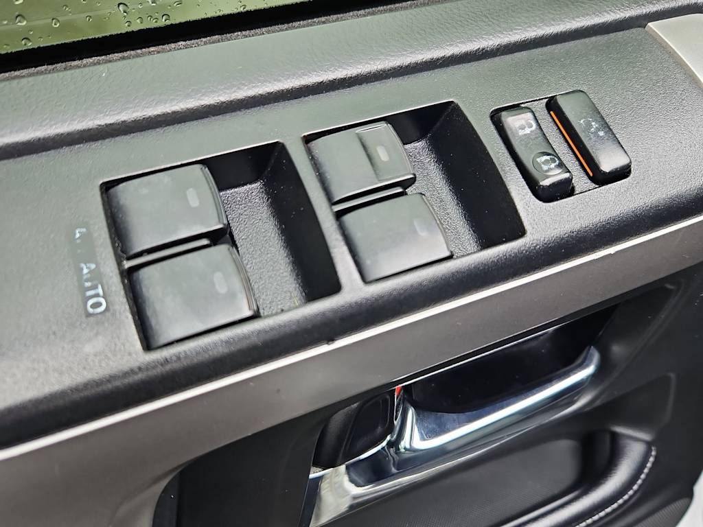 Thumbnail: 2019 Toyota 4Runner - 27