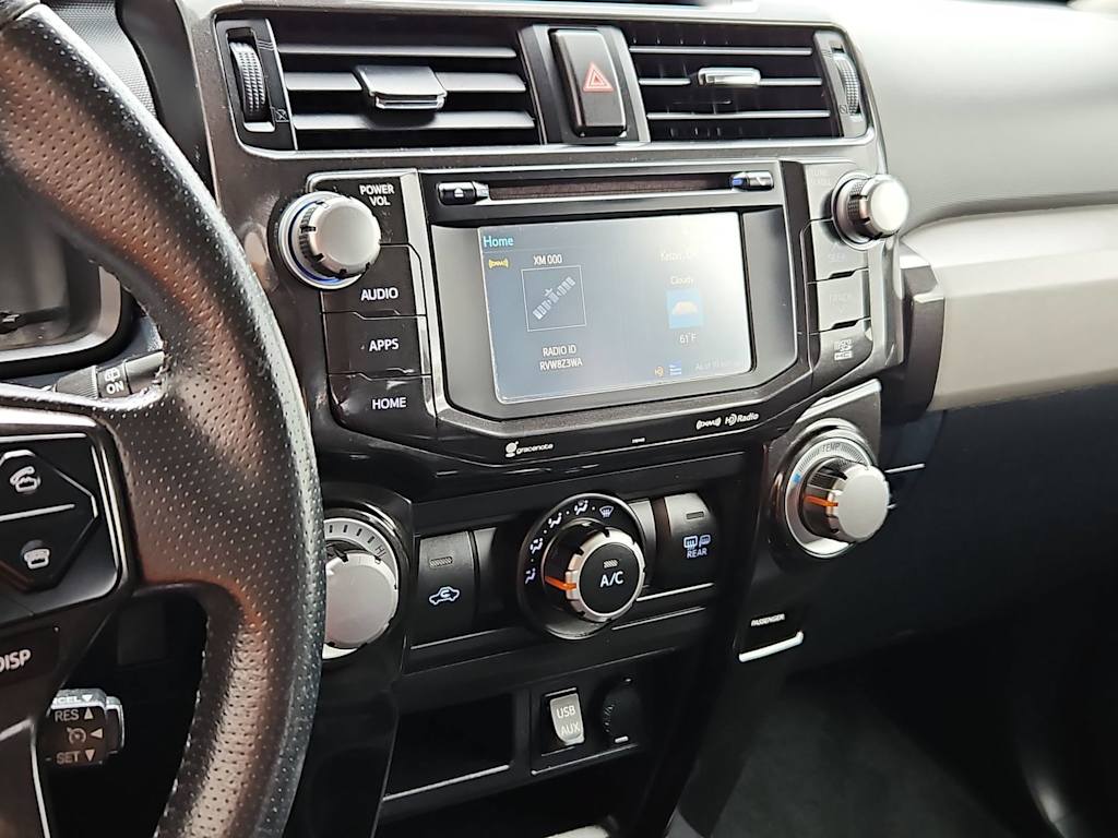 Thumbnail: 2016 Toyota 4Runner - 16