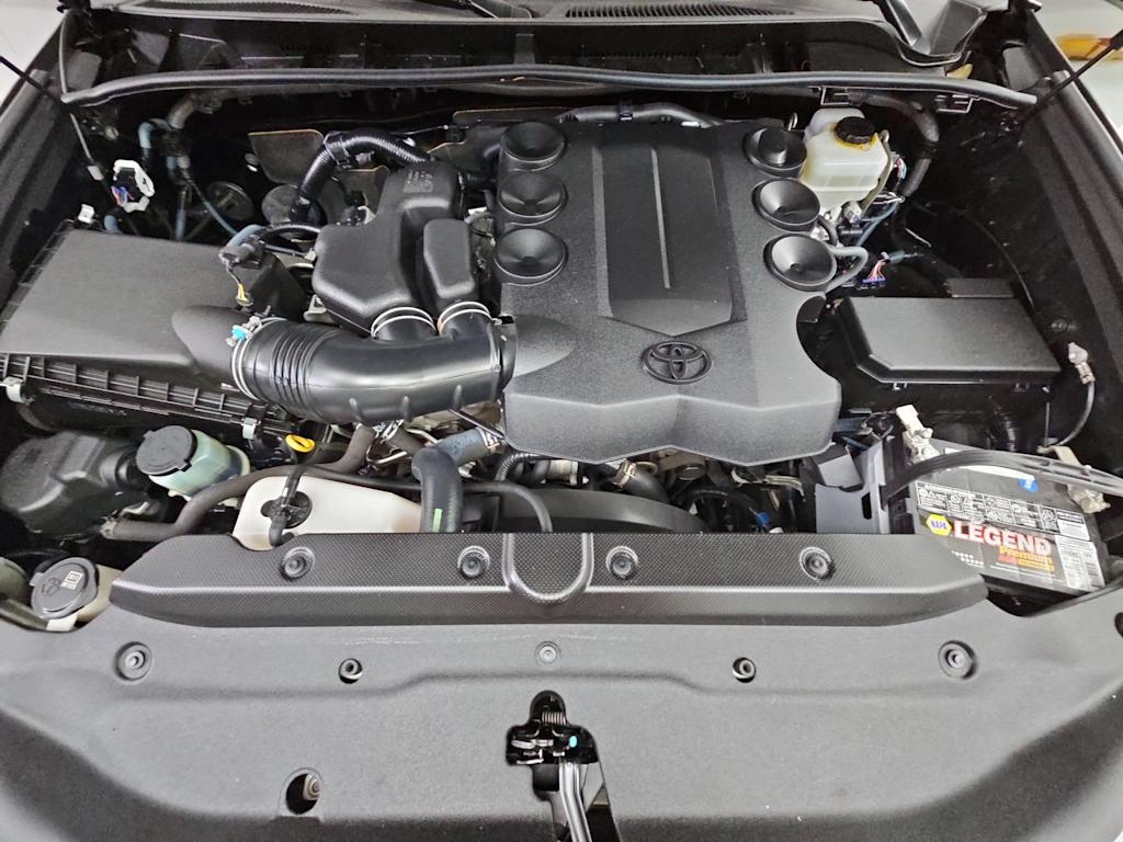 Thumbnail: 2016 Toyota 4Runner - 9