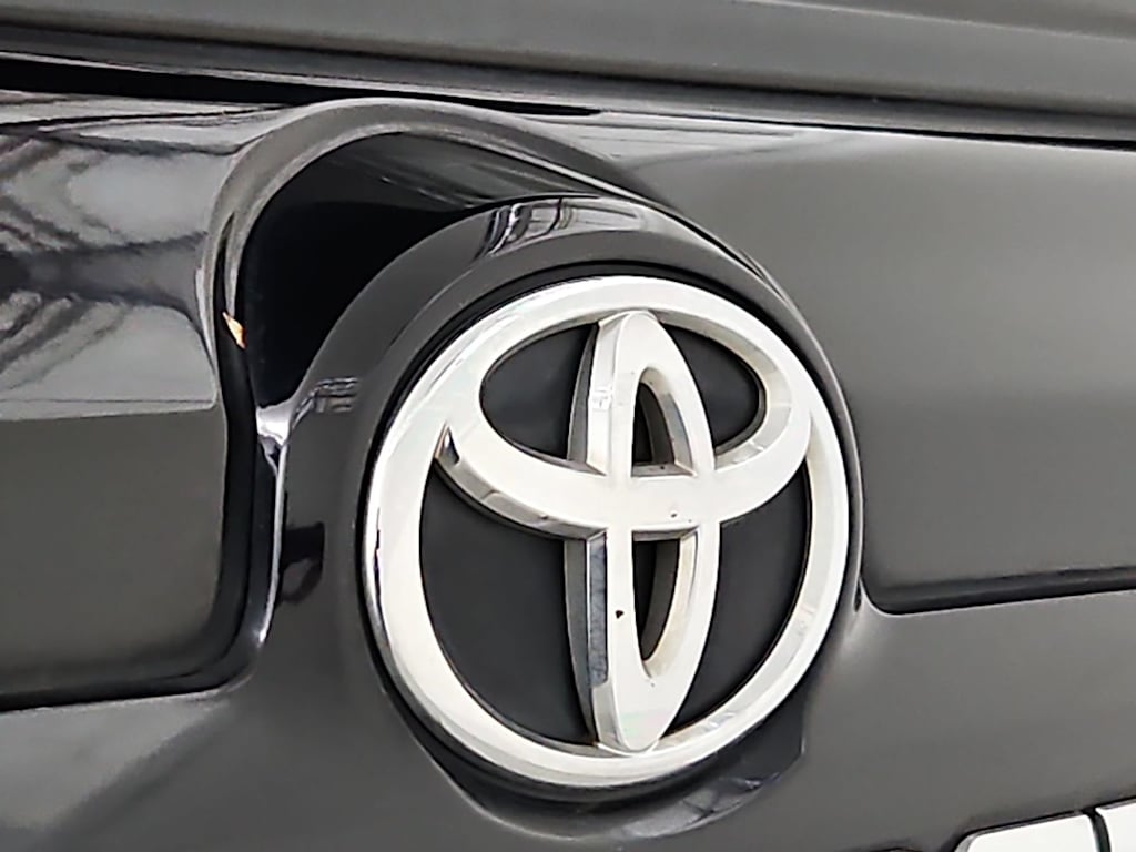 Thumbnail: 2018 Toyota 4Runner - 7