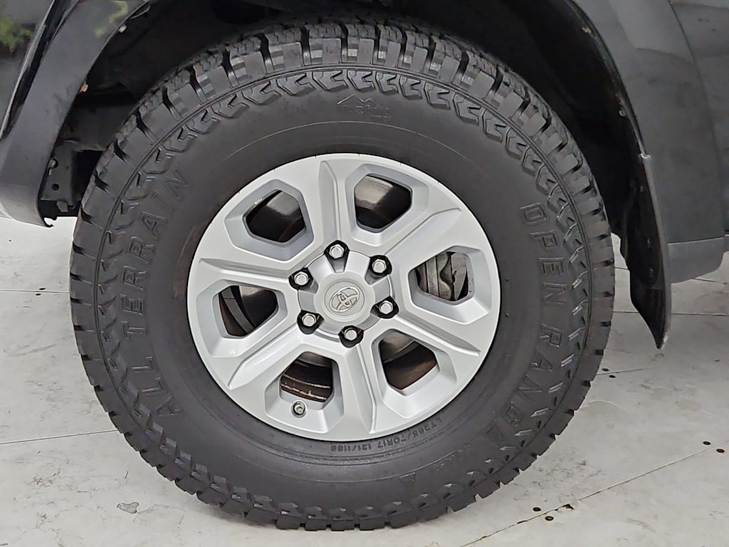 Thumbnail: 2018 Toyota 4Runner - 8