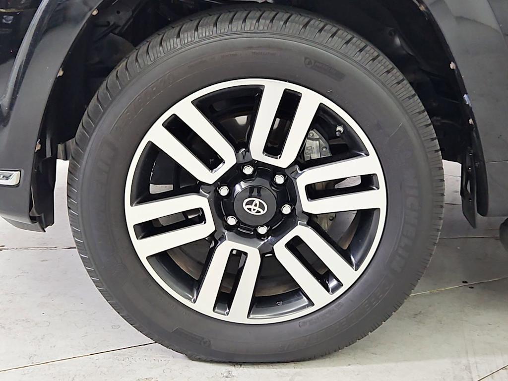 Thumbnail: 2015 Toyota 4Runner - 8