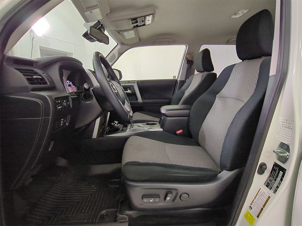 Thumbnail: 2023 Toyota 4Runner - 11