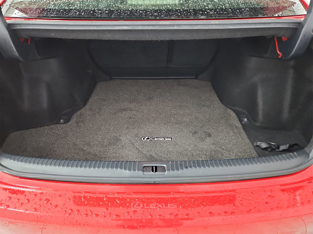 Thumbnail: 2018 Lexus IS - 18