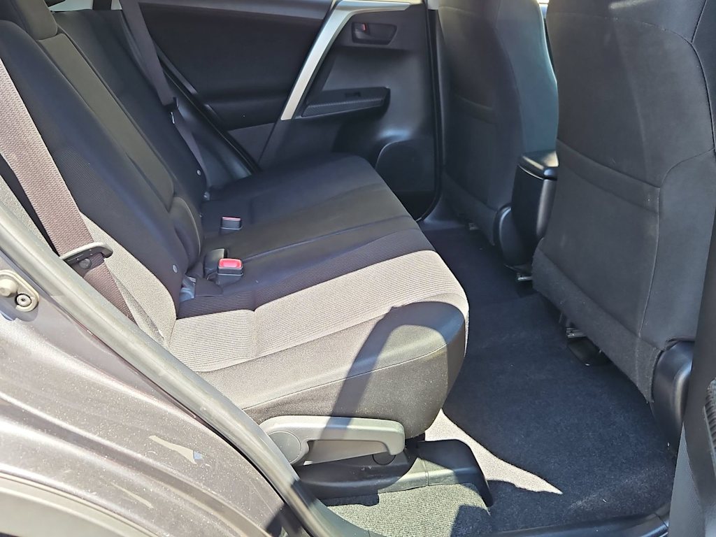 Thumbnail: 2015 Toyota RAV4 - 27