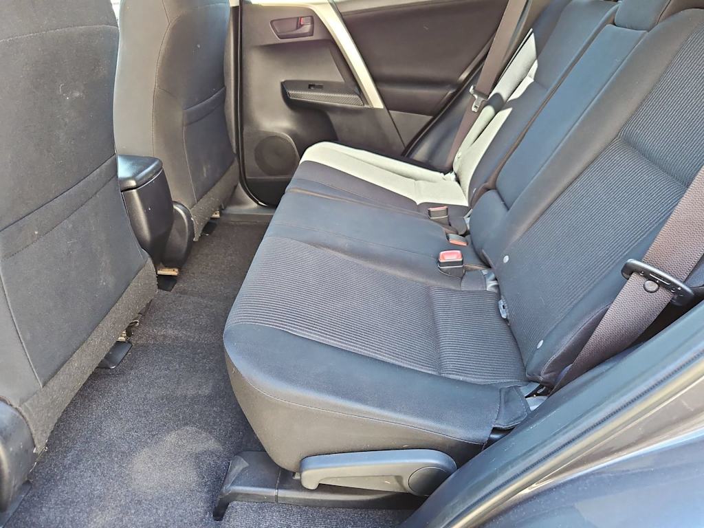 Thumbnail: 2015 Toyota RAV4 - 13