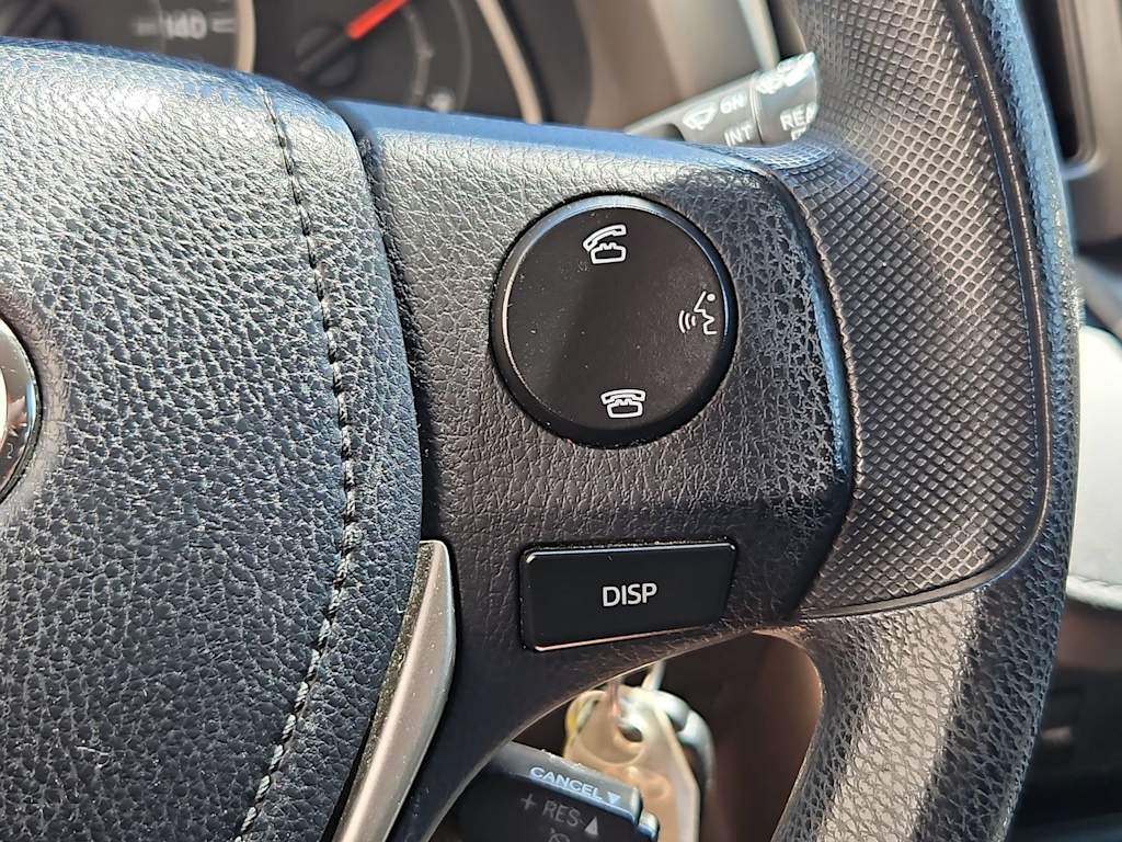 Thumbnail: 2015 Toyota RAV4 - 30