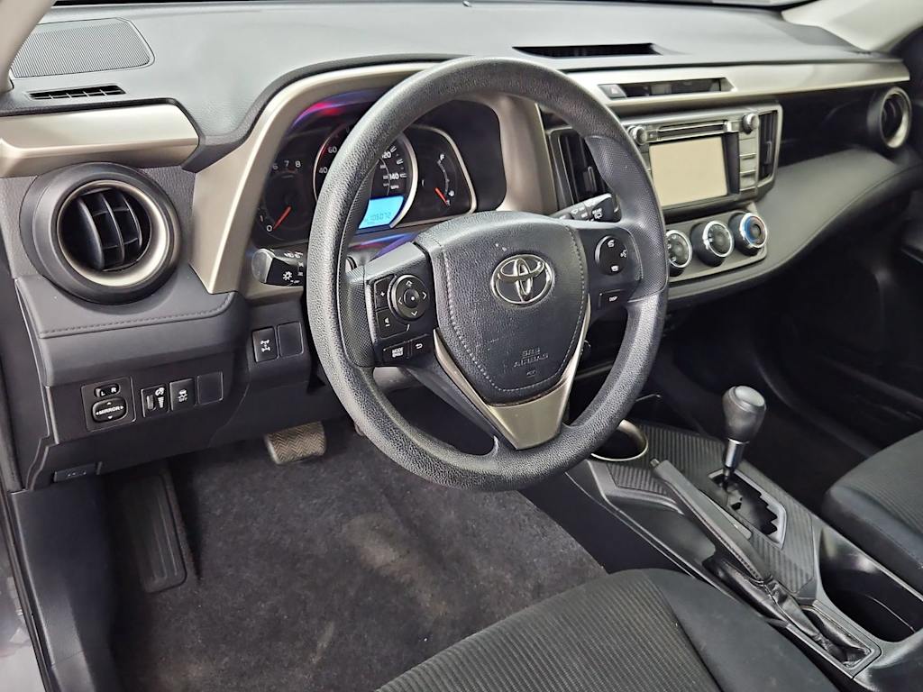 Thumbnail: 2015 Toyota RAV4 - 2