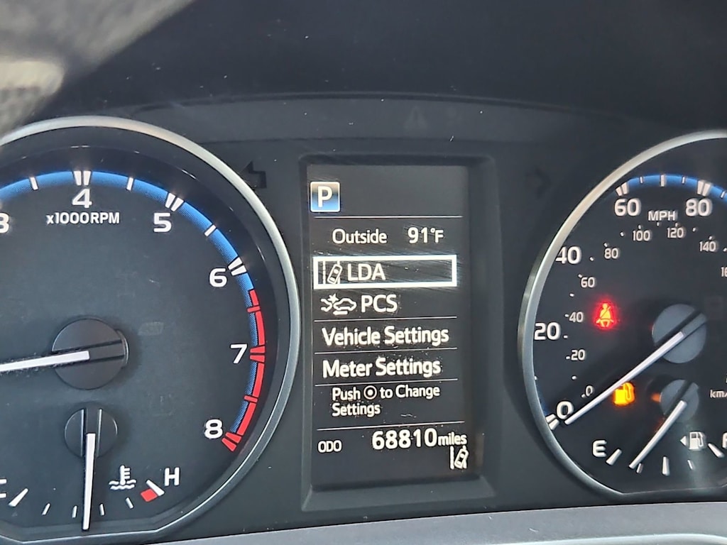 Thumbnail: 2018 Toyota RAV4 - 17