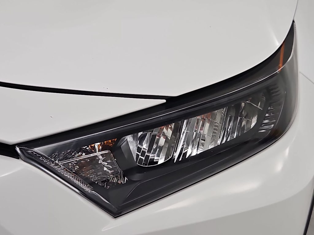Thumbnail: 2019 Toyota RAV4 - 24
