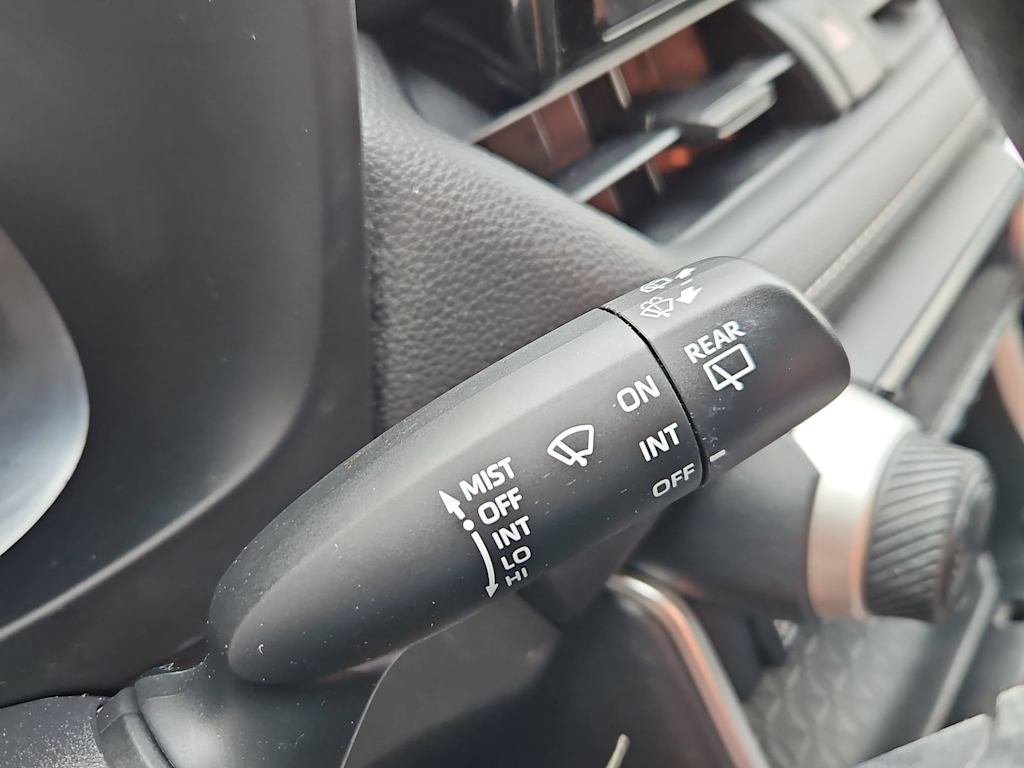 Thumbnail: 2019 Toyota RAV4 - 31