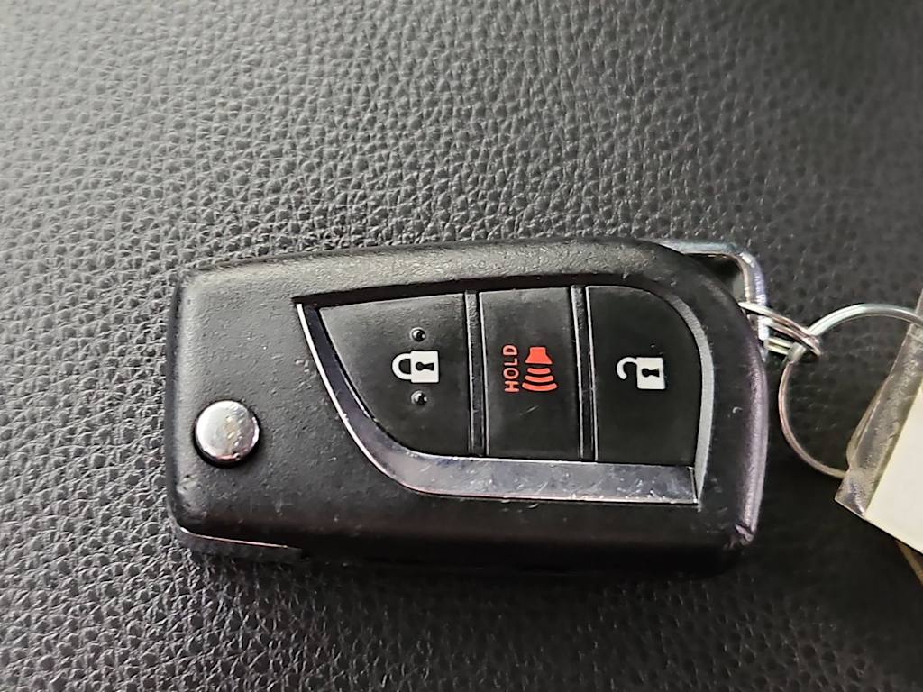 Thumbnail: 2019 Toyota RAV4 - 19
