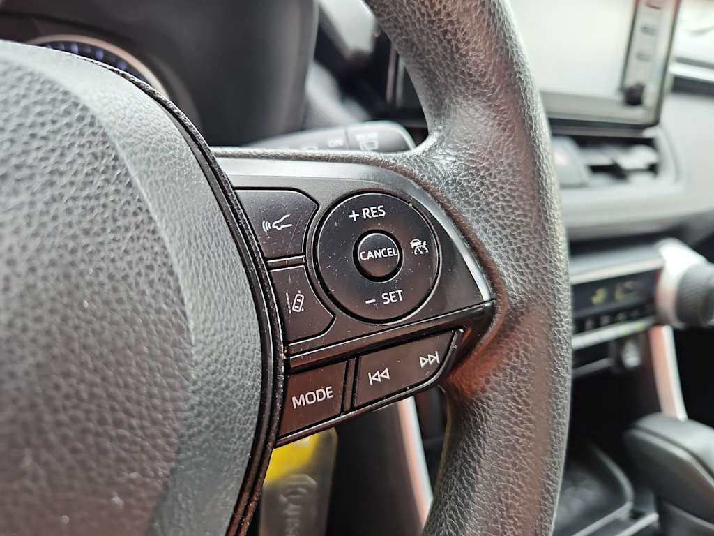 Thumbnail: 2019 Toyota RAV4 - 30