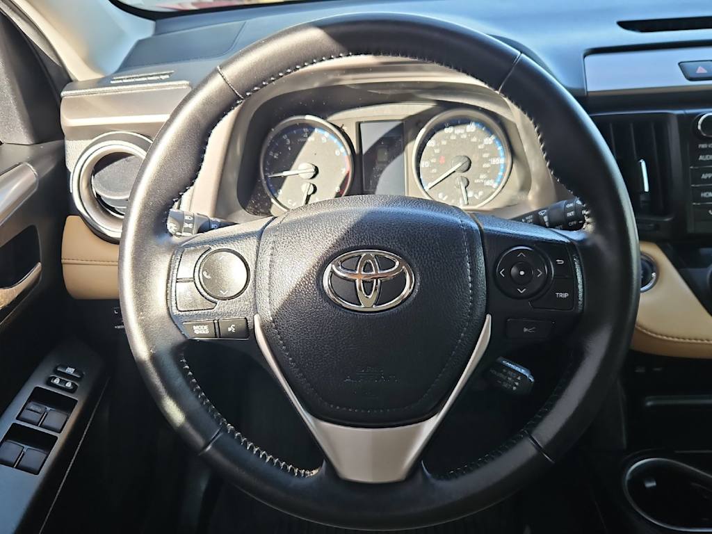 Thumbnail: 2017 Toyota RAV4 - 14